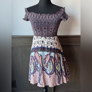 love, Fire Off-Shoulder hippie boho Multicolor Mini Dress nwt medium